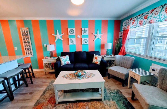 Amazing 1 Bedroom/1 Bathroom - Walk to Beach and Boardwalk