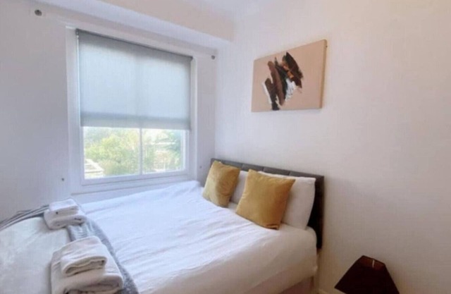 Amazing 1-Bedroom Apartment With AC In Vibrant London