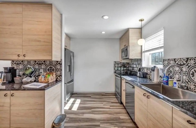 Amazing 2Bedroom home near airport and downtownn