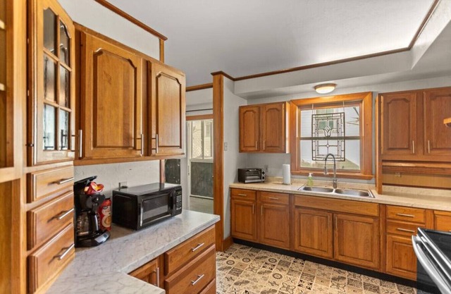 Amazing 2br 2ba with Loft C