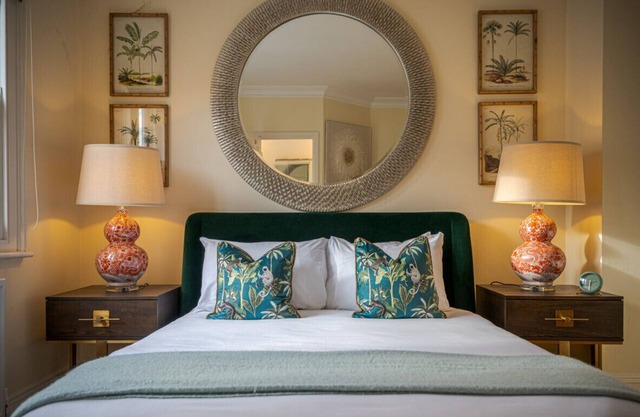 Amazing 3 bedroom house in the heart of Belgravia with a Terrace and AC. Perfect for a London experience