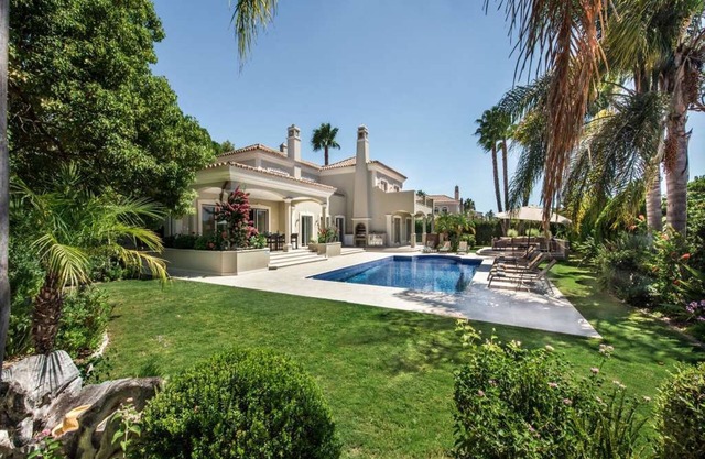 Amazing Algarve Villa | 5 Bedrooms | Villa Lillian | Private Pool & Ping Pong.