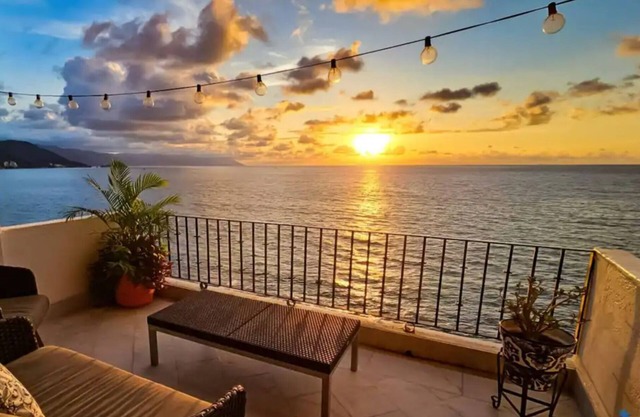 Amazing Beachfront Condo at Solamar. Gourmet kitchen and huge windows for views!