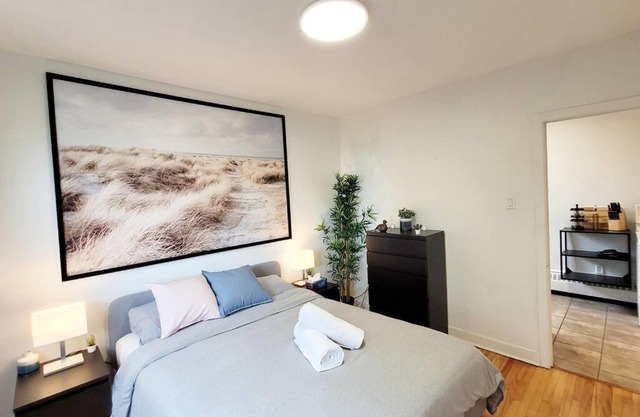 Amazing Condo Next to Metro