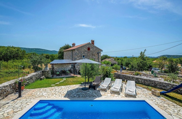 Amazing home in Burjaki with WiFi