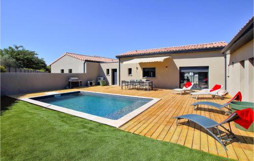 Amazing Home In Cléon D' Andran