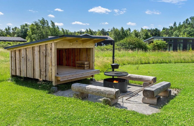 Amazing home in Glesborg with sauna