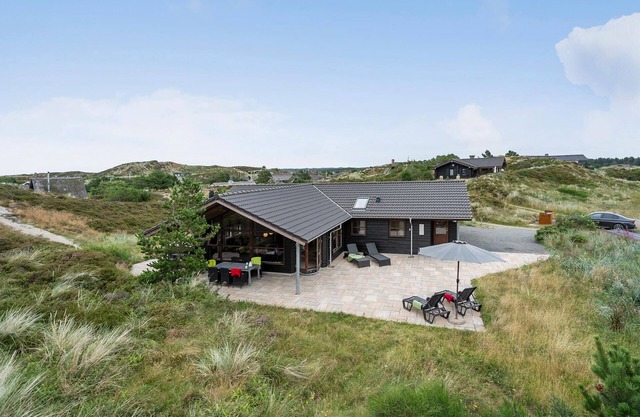 Amazing home in Henne with sauna