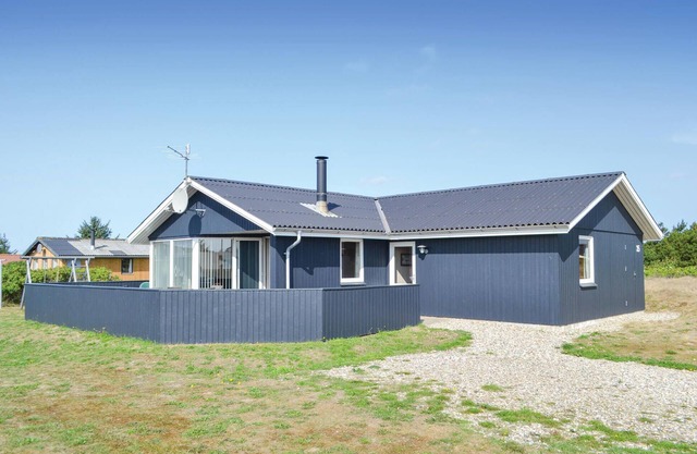 Amazing home in Hvide Sande with sauna