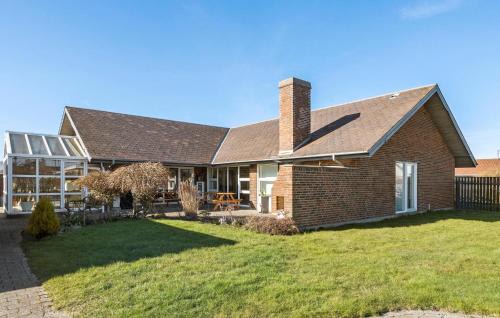 Amazing Home In Thyborøn With Sauna