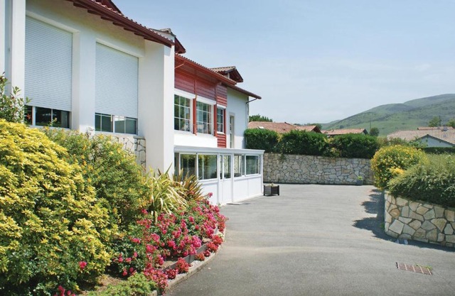 Amazing home in Urrugne with 2 Bedrooms and WiFi