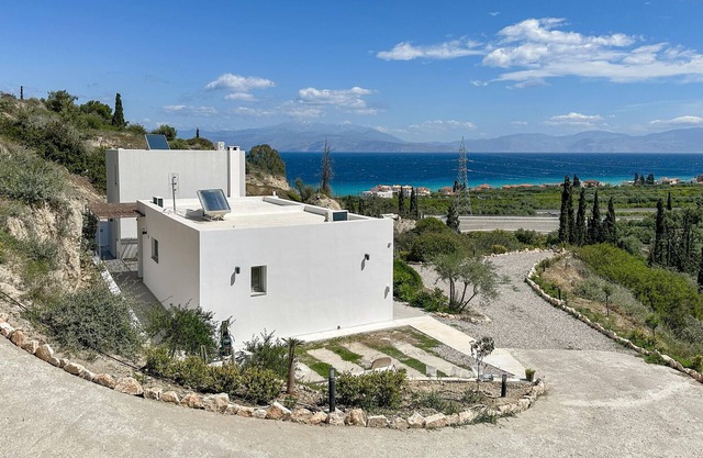 Amazing home in Xylokastro with WiFi