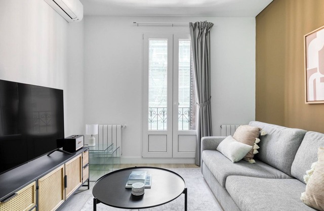 Amazing Trafalgar 2BR, in the heart of Madrid, by Blueground