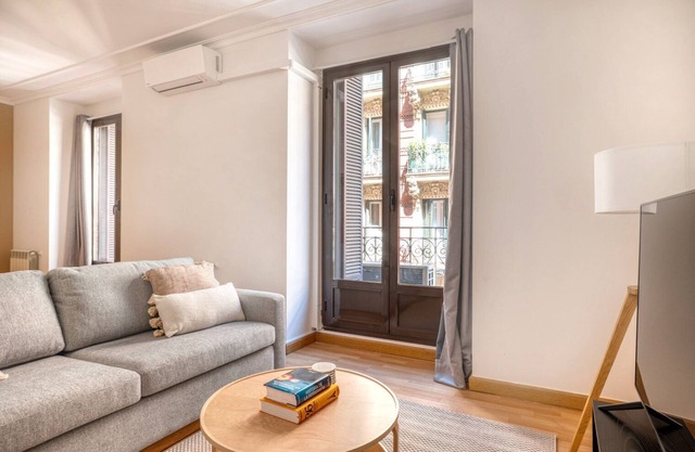 Amazing Trafalgar 3BR, in the heart of Madrid, by Blueground