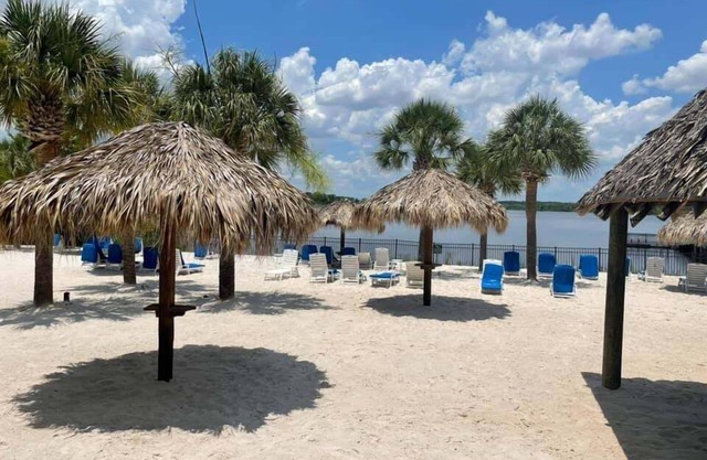 Amazing Villa Near Disney At The Bahama Bay Resort 2 Bedroom Villa by RedAwning
