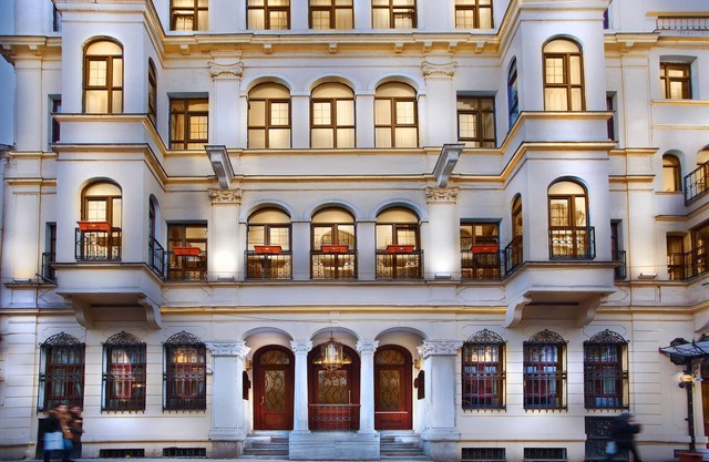 Amber Hotel - Special Class