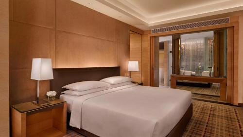Ambrosia Suites By IGI Airport