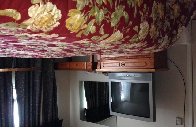 American Plaza Motel