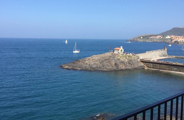 An apartment with outstanding seaview, in a quiet district