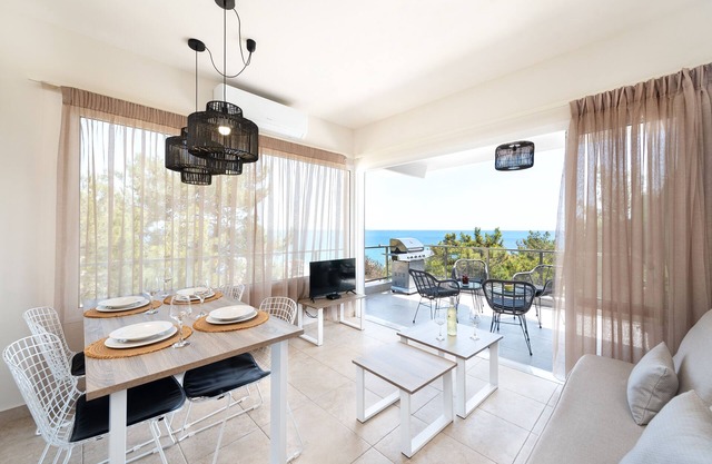 Anastasios Deluxe House Stegna Up Floor (Amazing View, 300meter from the Beach)