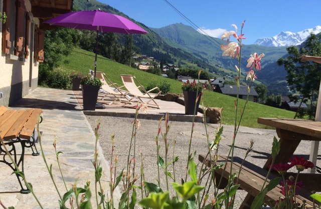 ANCIENT HAUTELUCE FARM with splendid view of Mt-Blanc