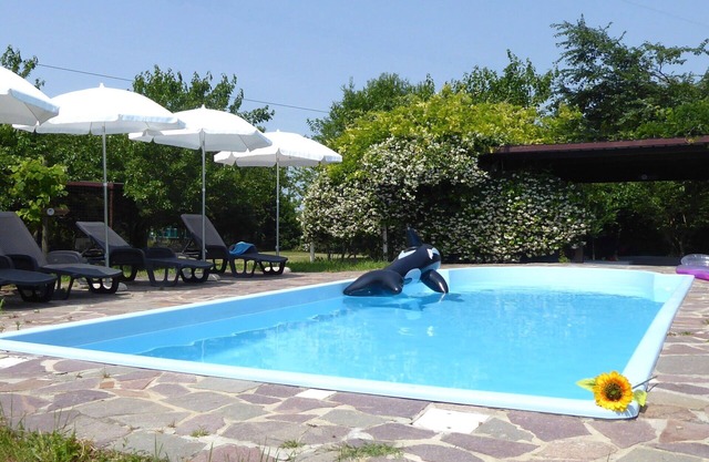 Andrea Apartment Pool, Garden, Treviso