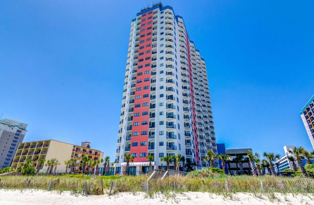 Angle Ocean View 2 Bedroom at Family Resort + Official On-Site Rental Privileges