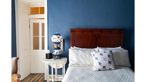 Annie Oakley - Historic Hotel