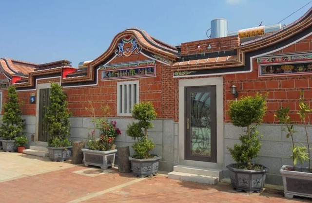 Antique Courtyard B&B