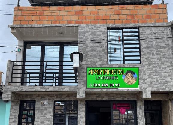 APARTA HOTEL LA CHAQUIRA APTO 101