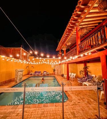 APARTAMENTO CÉNTRICO con PISCINA a UNA CUADRA