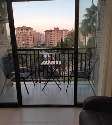 Apartamento cerca del centro con parking gratuito