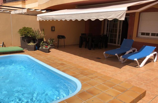 Apartamento Pelicanos Golf & Beach - spacious and modern with terrace and private pool