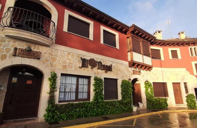 APARTAMENTOS TURÍSTICOS Y SUITES