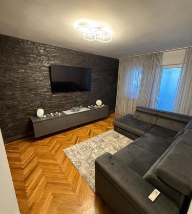 Apartamentul lui Radu