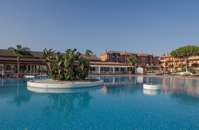 Aparthotel ILUNION Sancti Petri