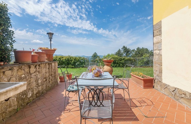 Apartment 'La Tavernetta' with Shared Pool, Private Terrace and Wi-Fi