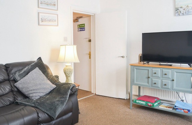 Apartment 1 - UK44165