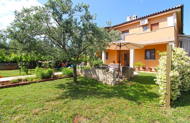 Apartment 1906/23406 (Istria - Muntic), 15000m from the beach