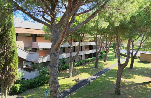 Apartment 3 beds in Residence with swimming-pool bed and bath linen included