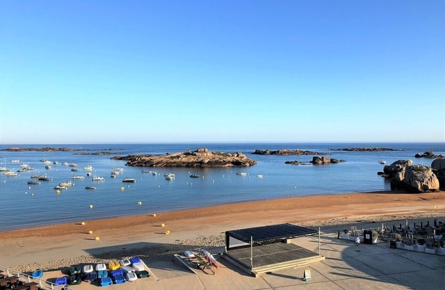 Apartment 3* EXCEPTIONAL SEA VIEW Coz-Pors beach in TREGASTEL