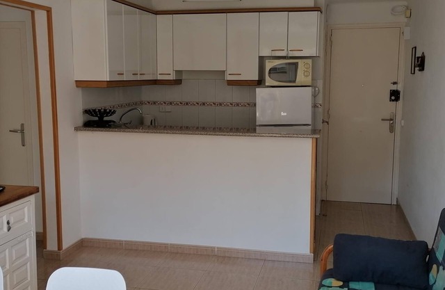 Apartment 4/5 pax. ground floor. terrace.