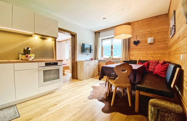 Apartment 4 with balcony - Strolz Karin - Appartements Strolz