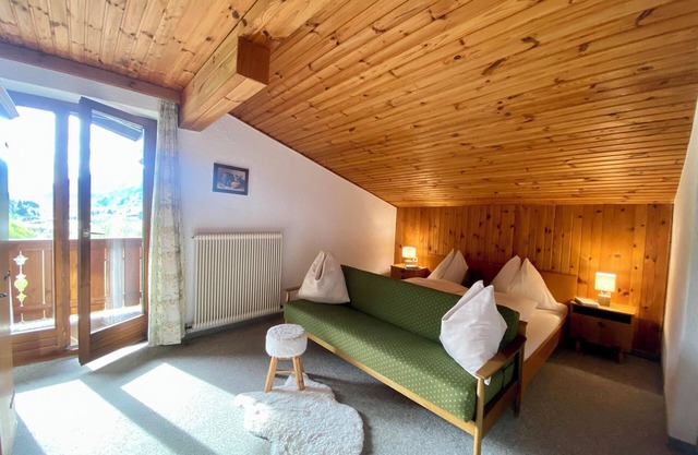 Apartment '4' with Mountain View, Shared Garden & Wi-Fi