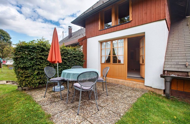 Apartment 4 with Shared Garden, Balcony and Wi-Fi