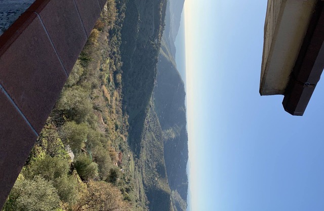 apartment 5 km from the sea