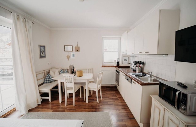 Apartment A (2-4 persons/1 bedroom, 1 bathroom, 1 WC) 40m² - Appartements Barbara