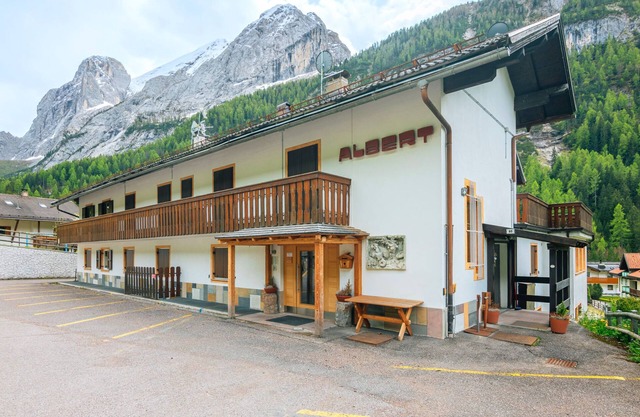 Apartment Albert by Interhome