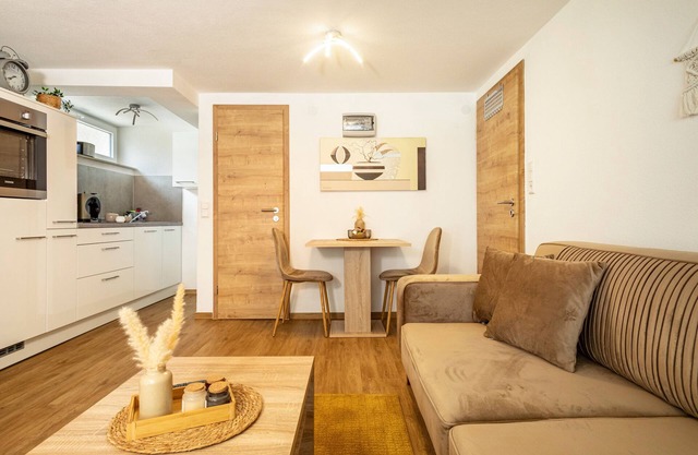 Apartment 'Am Riedlewald' with Shared Garden and Wi-Fi