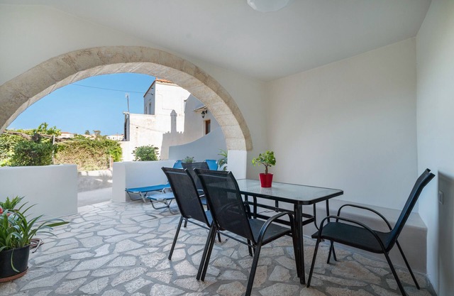 Apartment 'Angel's 2' with Shared Terrace, Wi-Fi and Air Conditioning